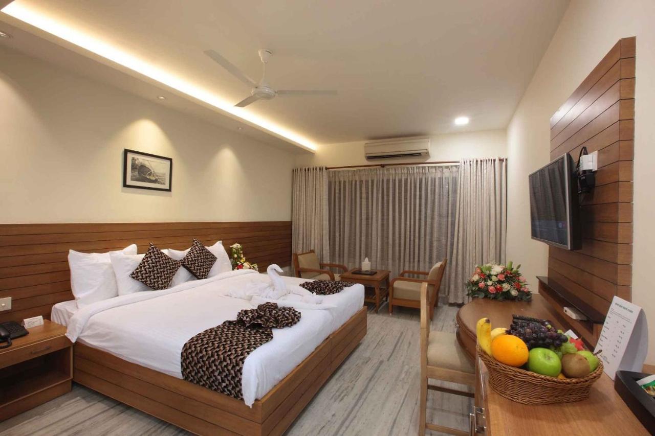 Hotel Anjali Park Kottayam Esterno foto