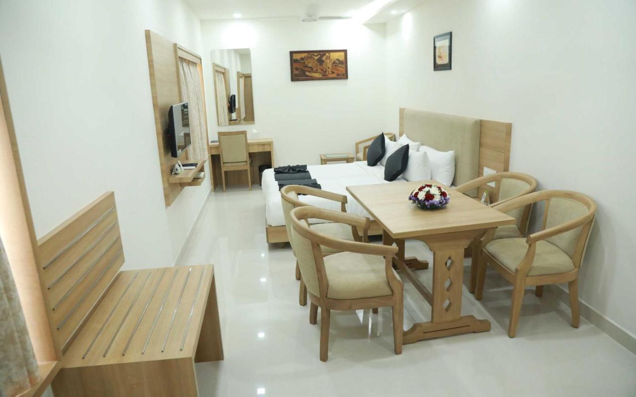 Hotel Anjali Park Kottayam Esterno foto