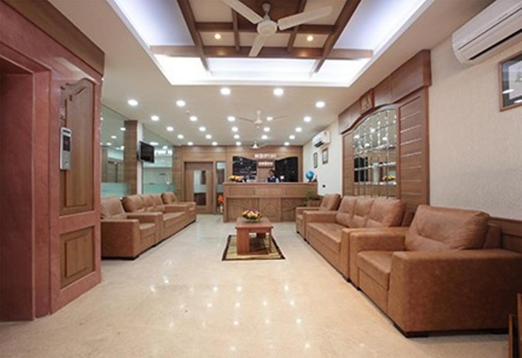 Hotel Anjali Park Kottayam Esterno foto