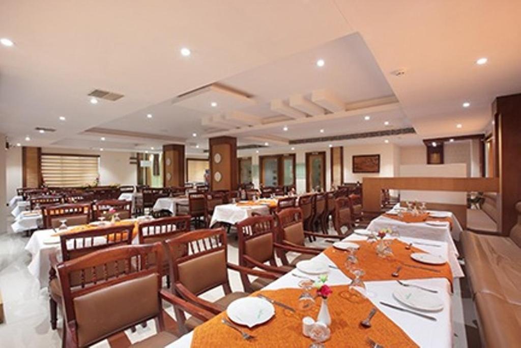 Hotel Anjali Park Kottayam Esterno foto